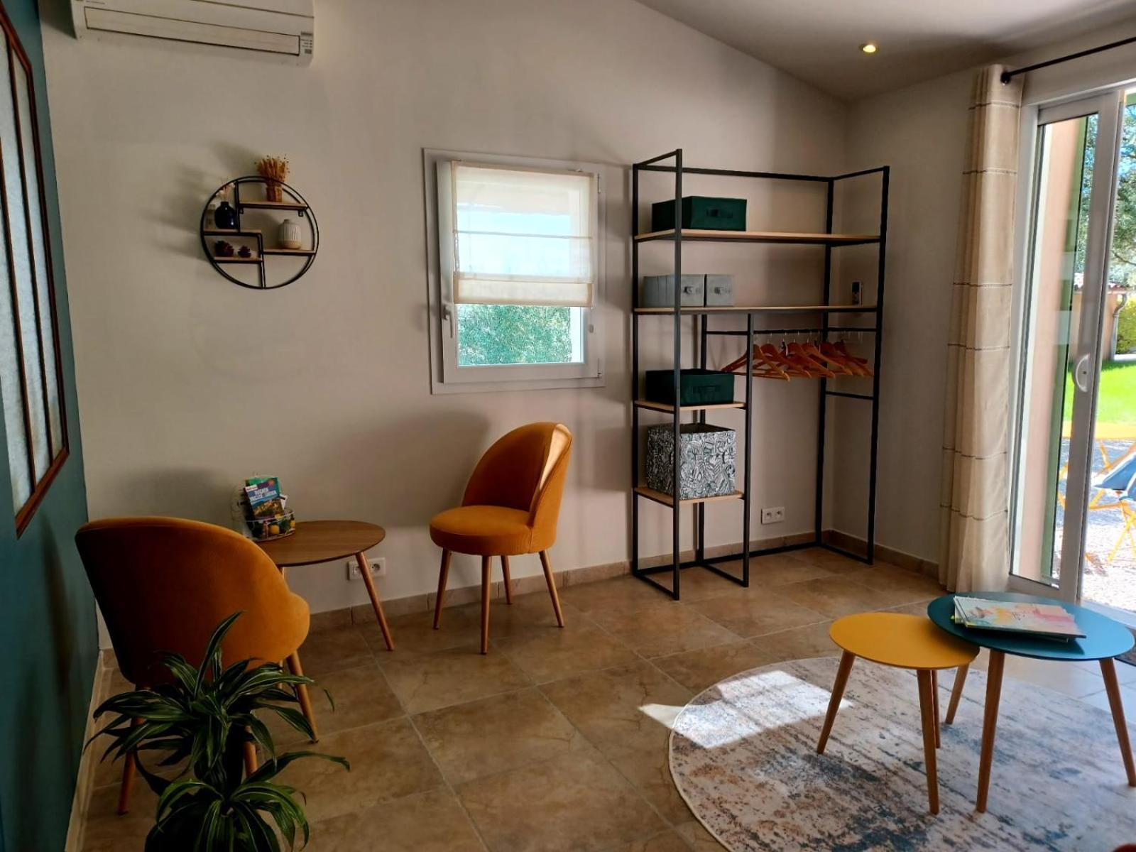 Chambre Privee Independante Dans Le Luberon Lauris 外观 照片