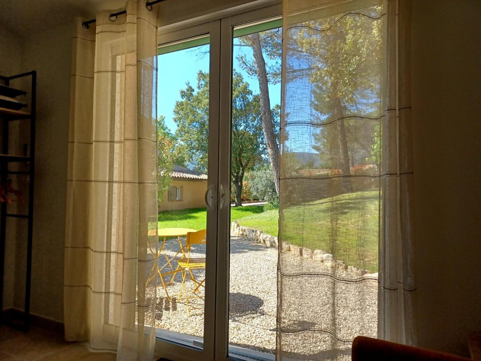 Chambre Privee Independante Dans Le Luberon Lauris 外观 照片